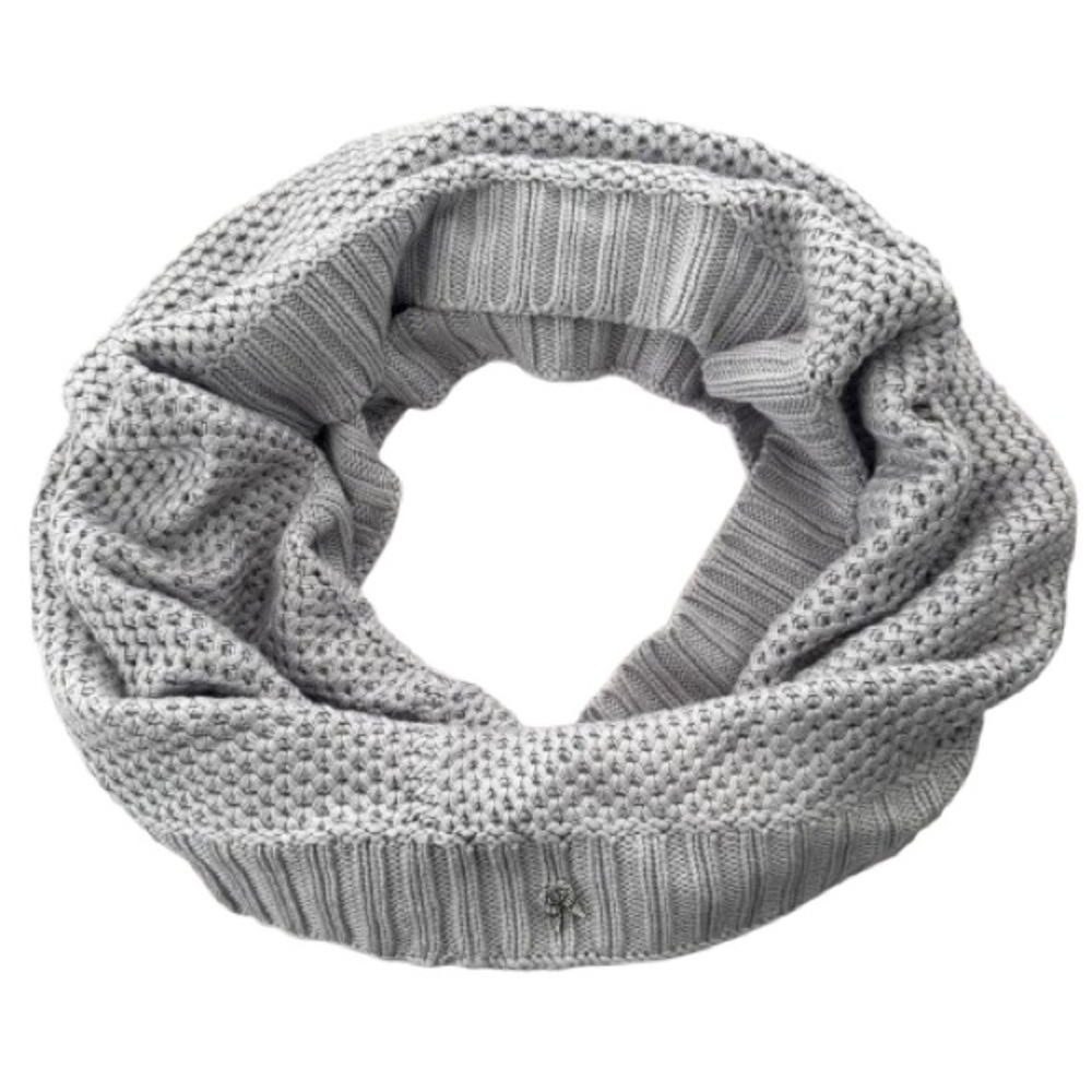 NWT Victoria’s Secret Grey Knit Infinity Scarf Angel Wings Charm Slouchy O/S
